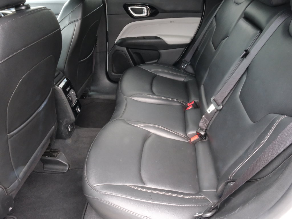2025 Jeep Compass Limited - Photo 27