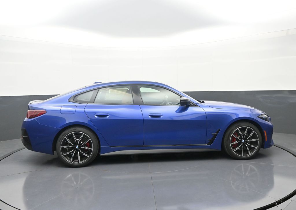 2026 BMW 4 Series 430i - Photo 8