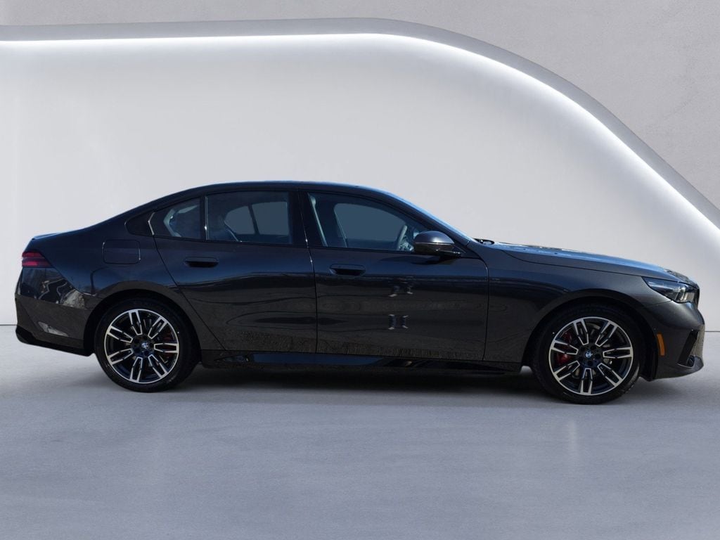 New 2026 BMW 5 Series 530i xDrive Sedan