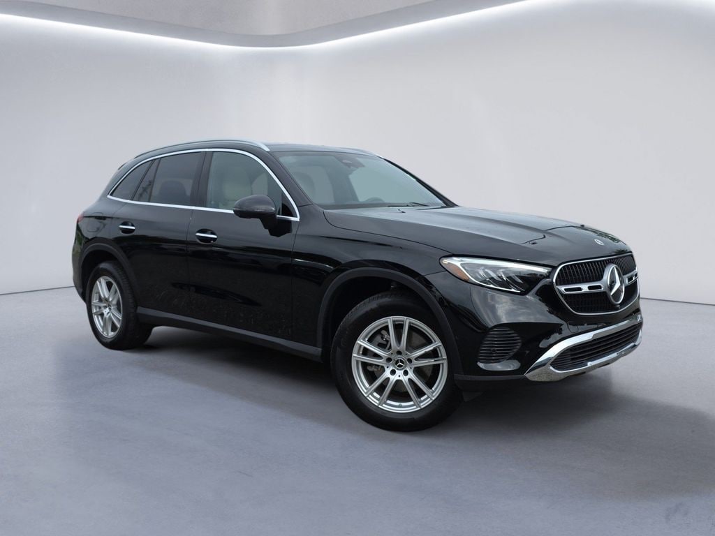 Used 2025 Mercedes-Benz GLC 300 4MATIC SUV