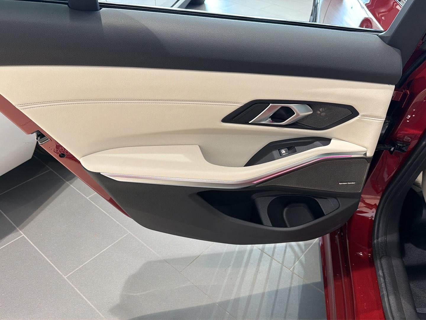 2026 BMW 3 Series M340i - Photo 15