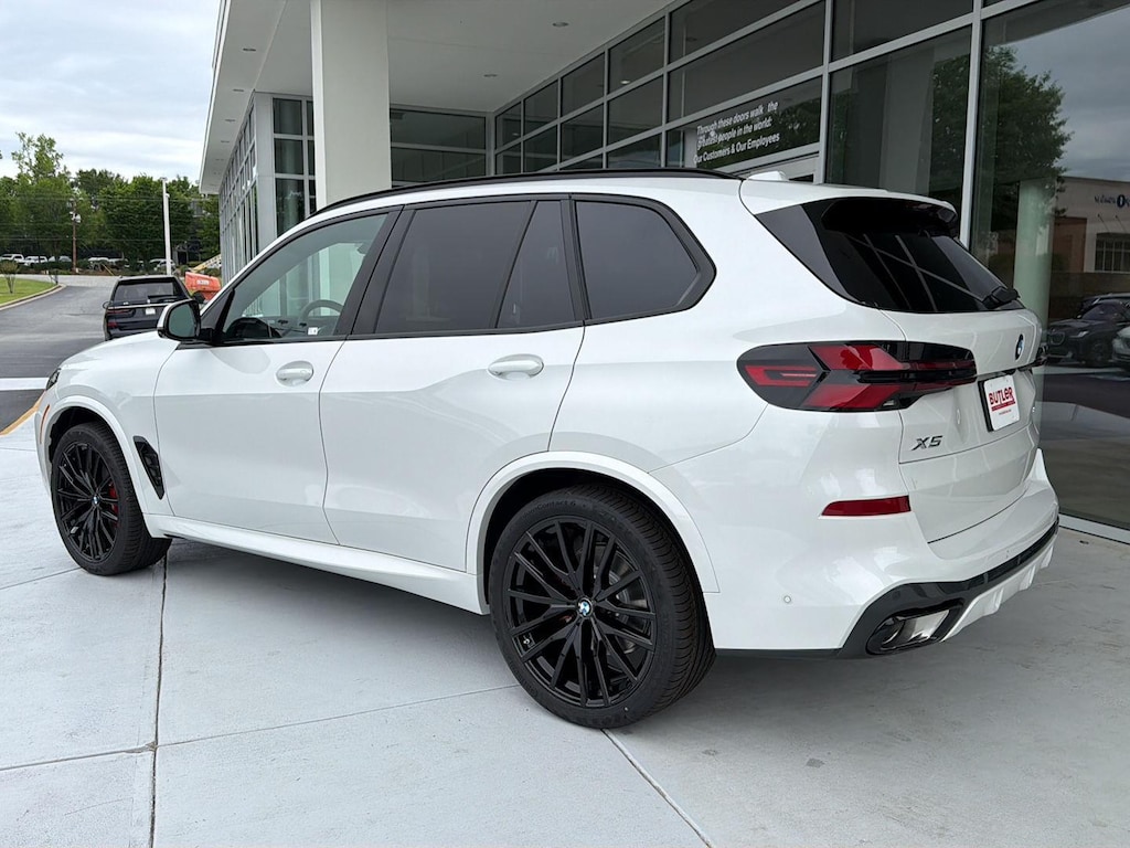 New 2026 BMW X5 sDrive40i SUV