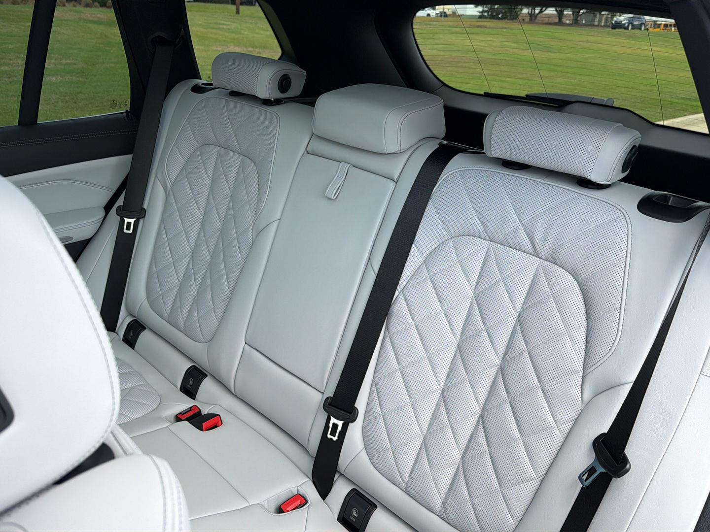2026 BMW X5 40i - Photo 29