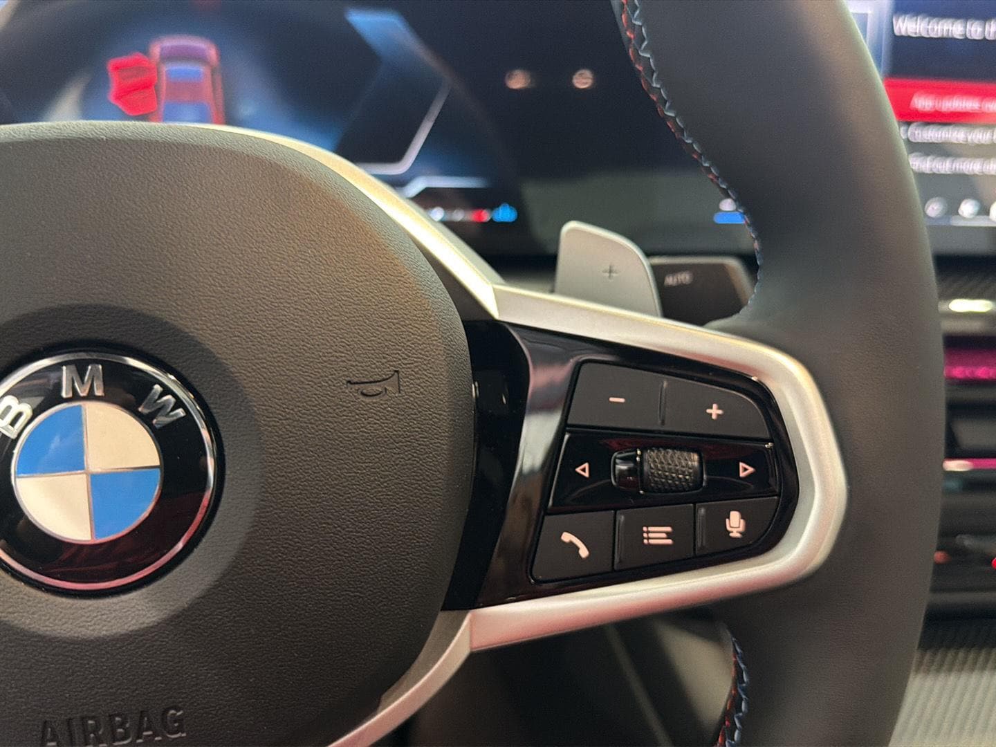 2026 BMW 3 Series M340i - Photo 18
