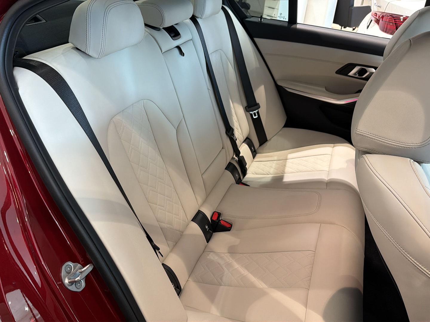 2026 BMW 3 Series M340i - Photo 10