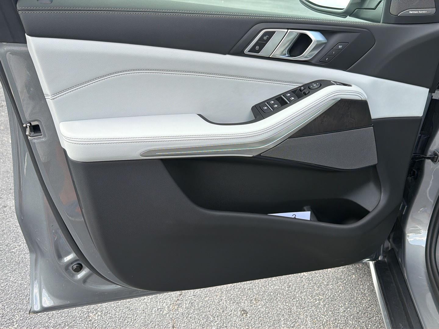 2026 BMW X5 40i - Photo 16