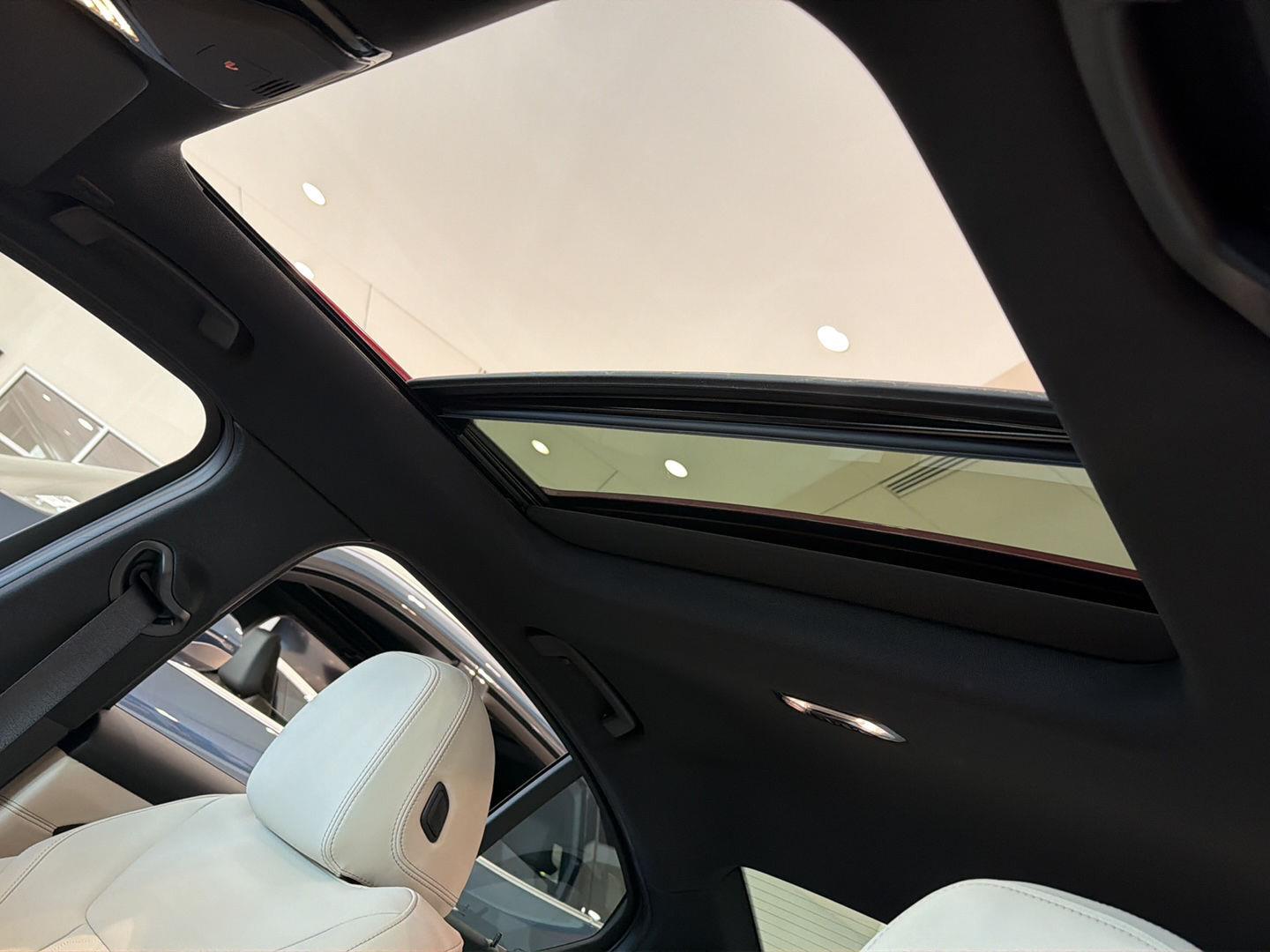 2026 BMW 3 Series M340i - Photo 27