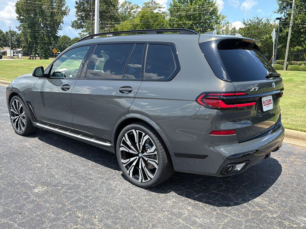 New 2027 BMW X7 xDrive40i SUV