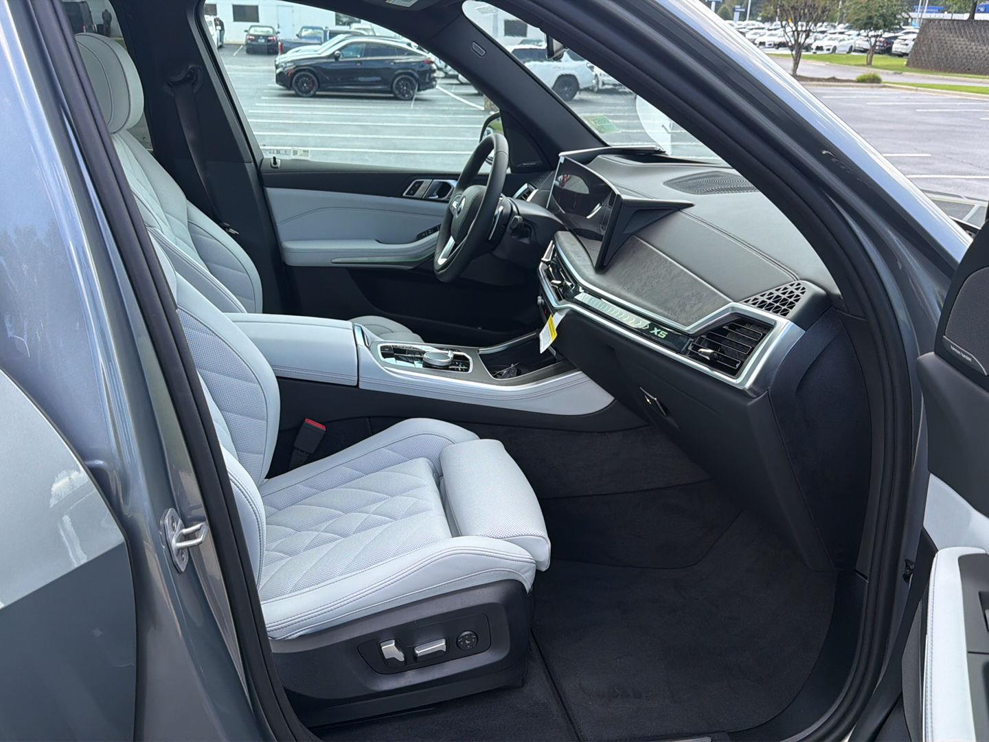2026 BMW X5 40i - Photo 13