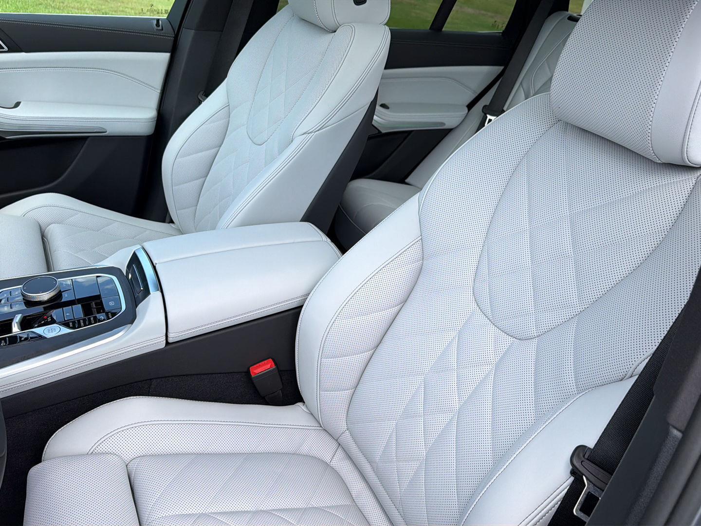 2026 BMW X5 40i - Photo 28