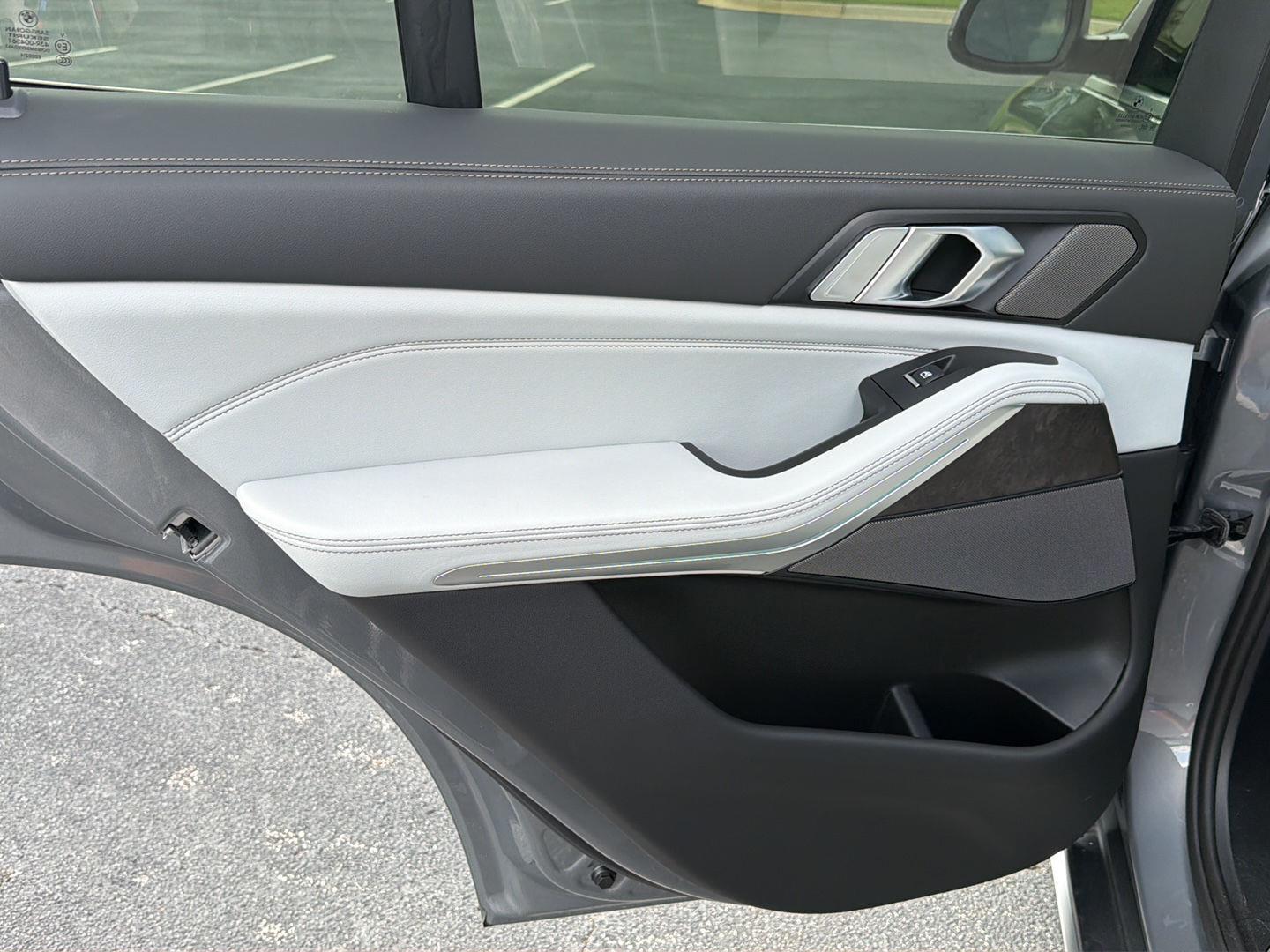 2026 BMW X5 40i - Photo 17