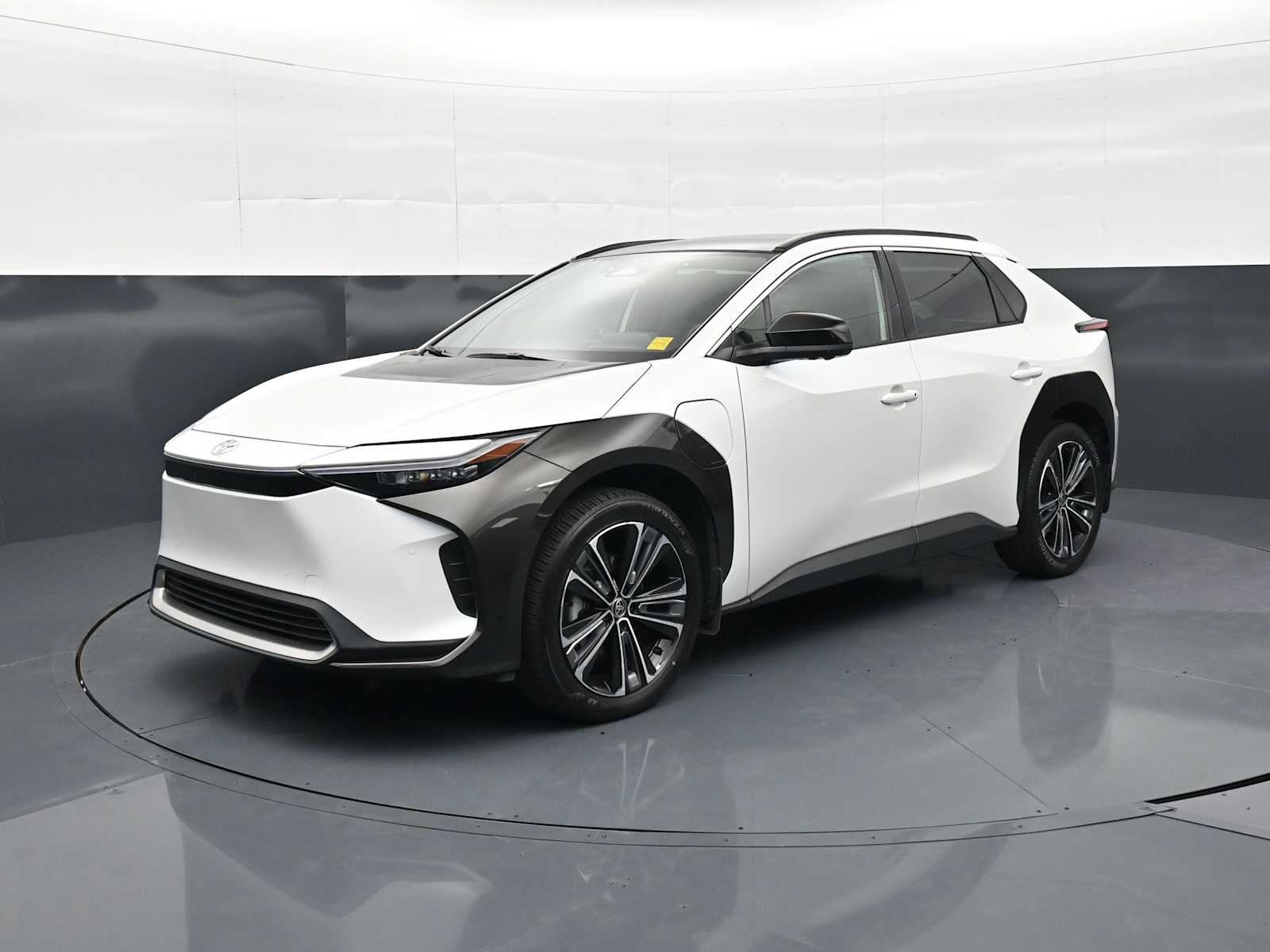 2023 Toyota bZ4X Limited