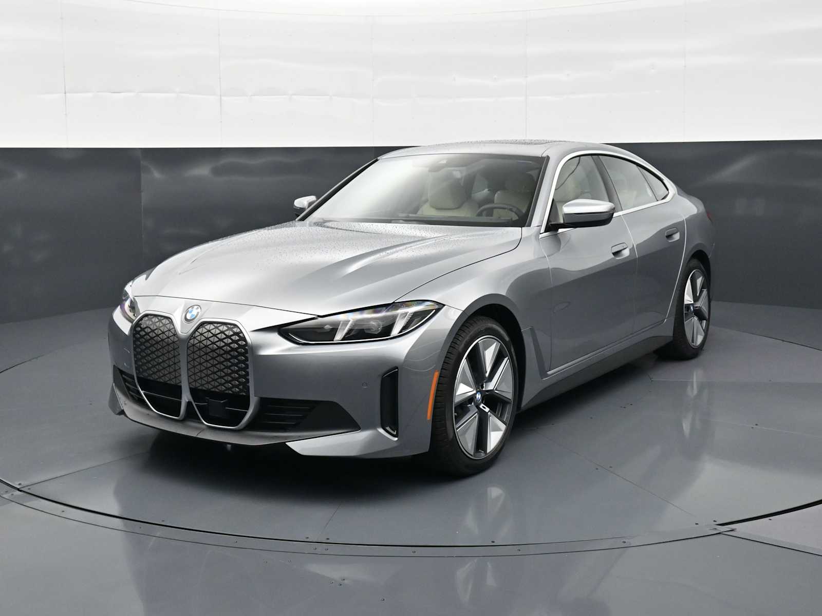 2026 BMW i4 40