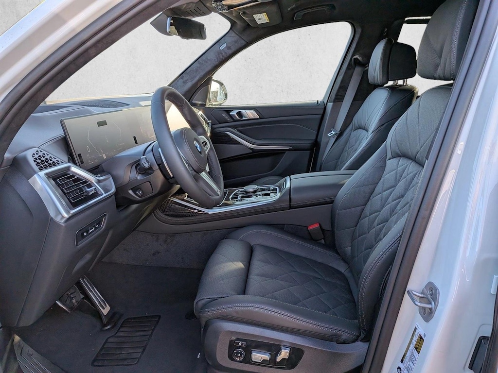 New 2027 BMW X7 xDrive40i SUV