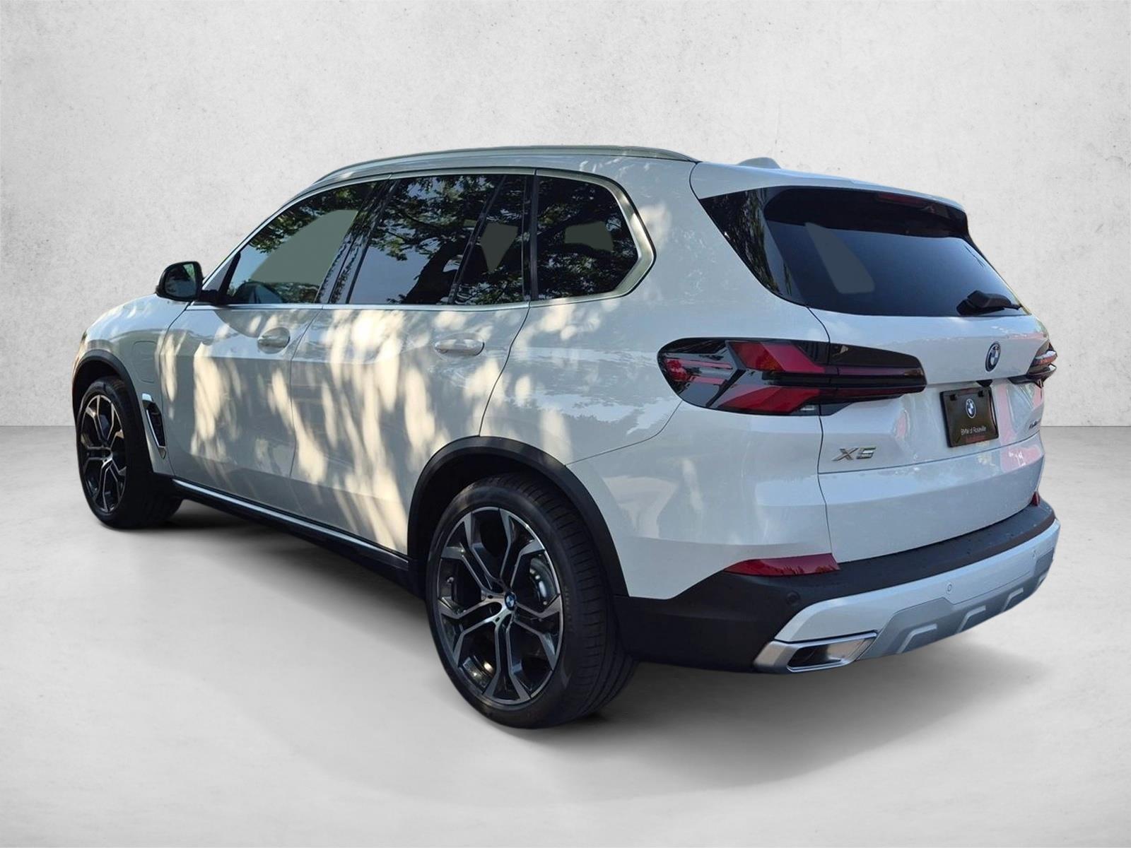 New 2026 BMW X5 PHEV xDrive50e SUV