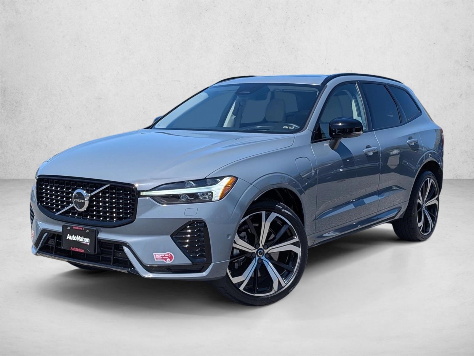  Volvo XC60 Recharge Plug-In Hybrid