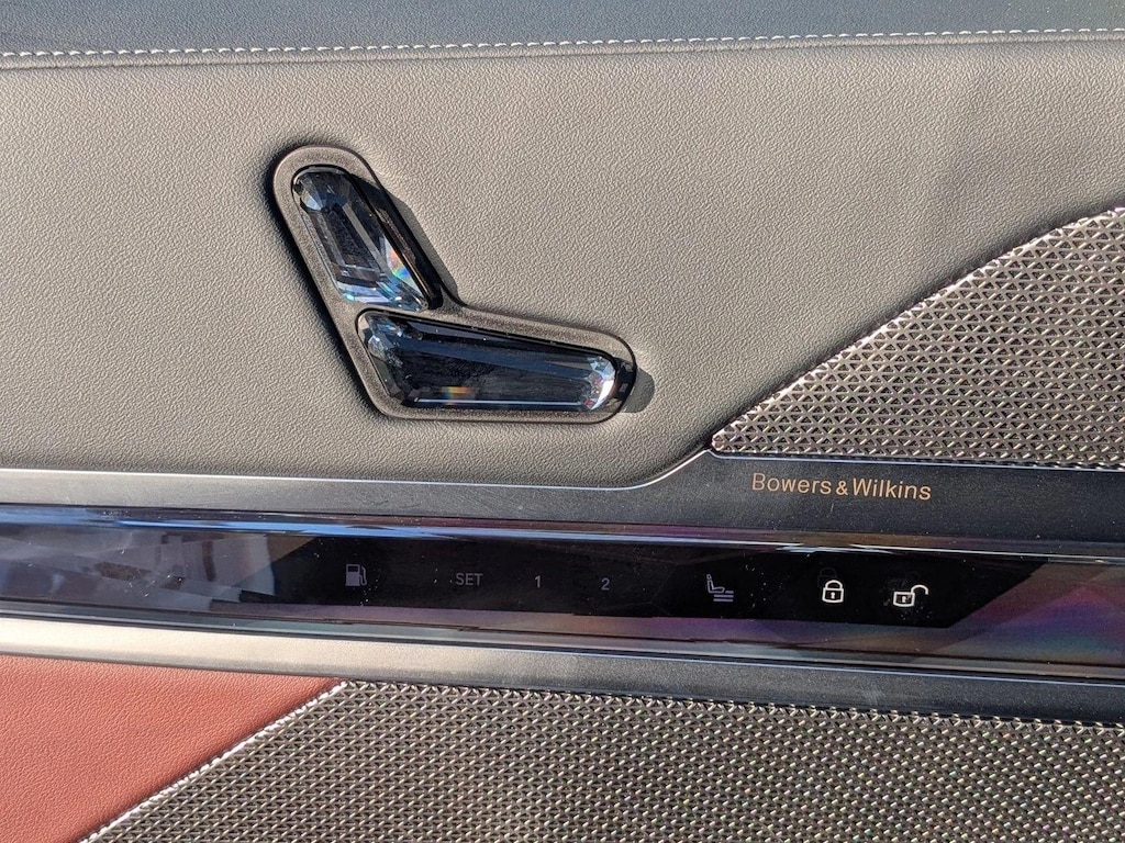 New 2026 BMW 750e xDrive Sedan