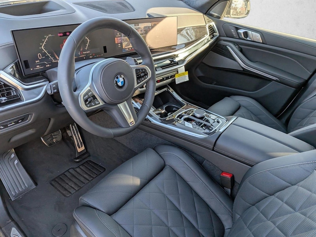New 2027 BMW X7 xDrive40i SUV
