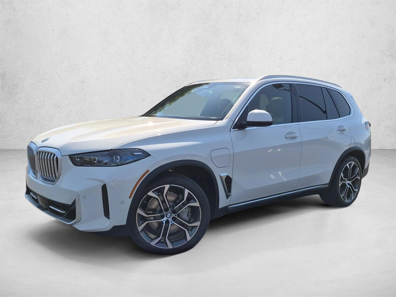 New 2026 BMW X5 PHEV xDrive50e SUV