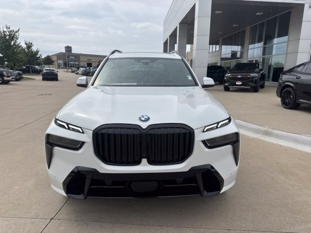New 2027 BMW X7 xDrive40i SUV