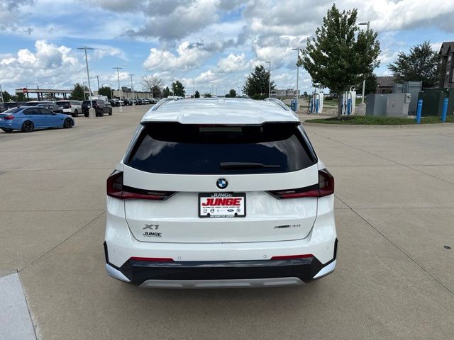 2027 BMW X1 28i - Photo 6