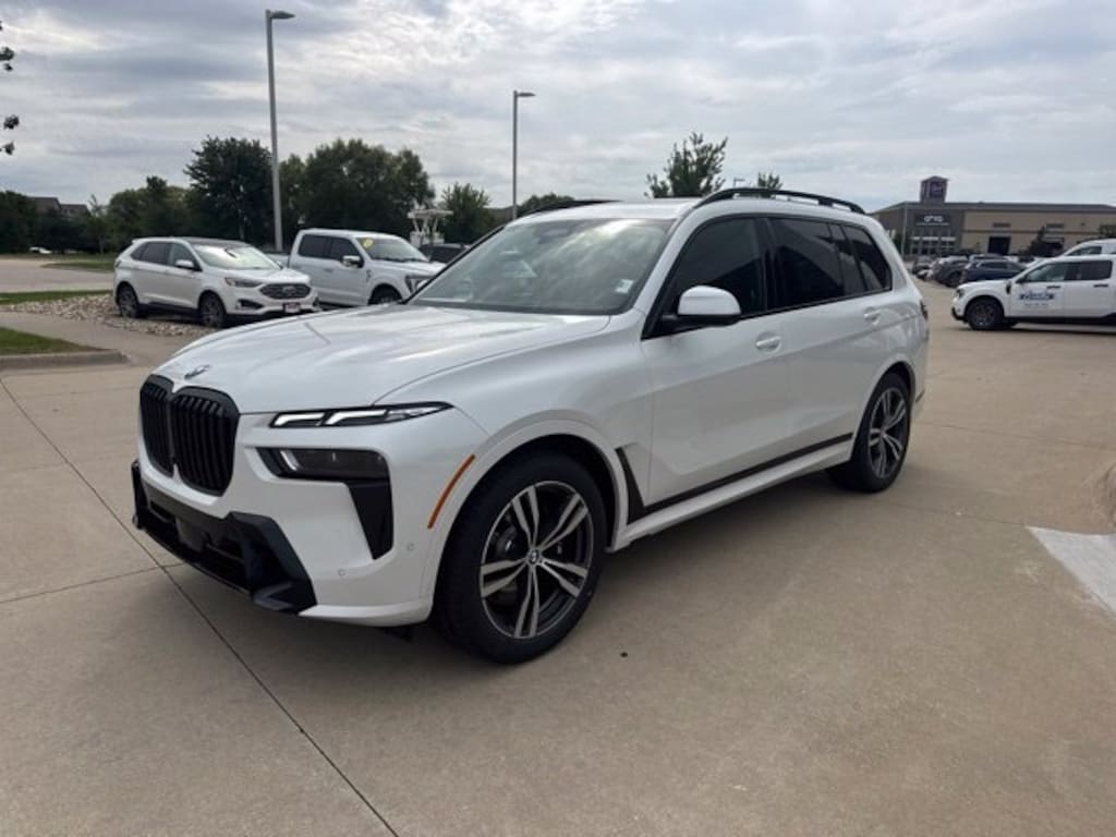 New 2027 BMW X7 xDrive40i SUV
