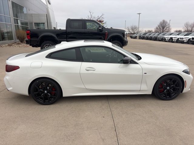 2026 BMW 4 Series M440i - Photo 8