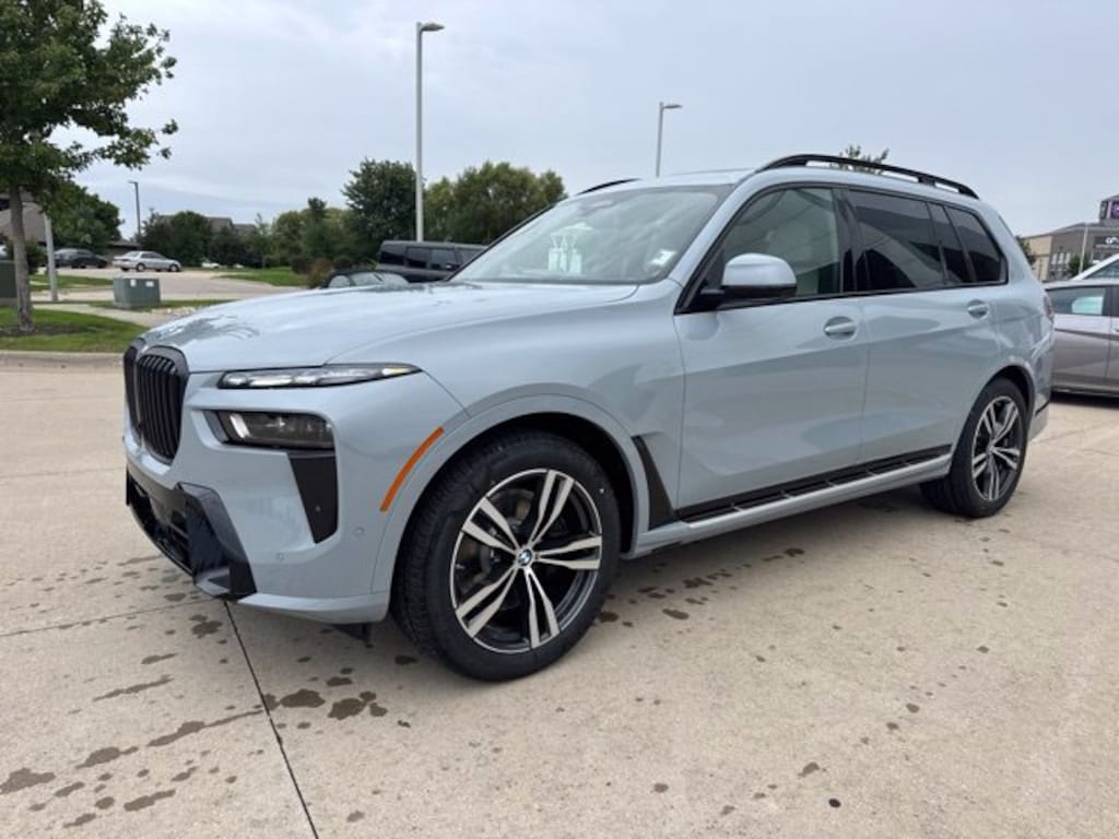 New 2027 BMW X7 xDrive40i SUV
