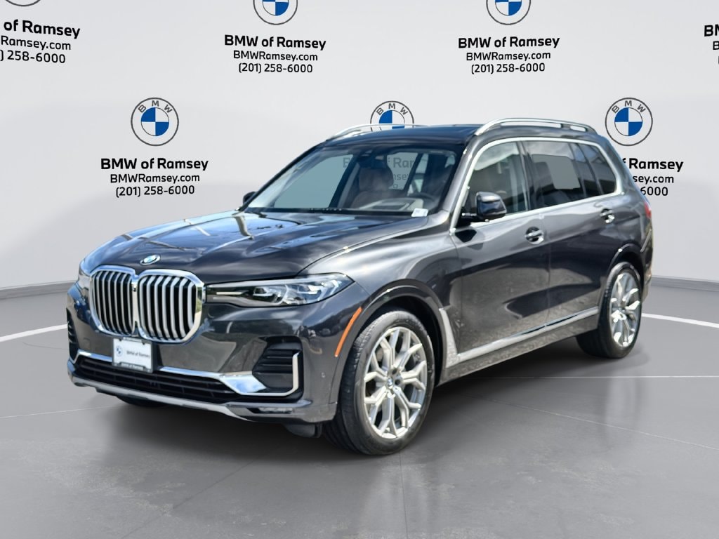 2022 BMW X7