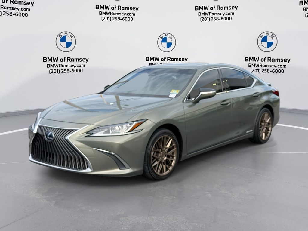 2019 Lexus ES Hybrid