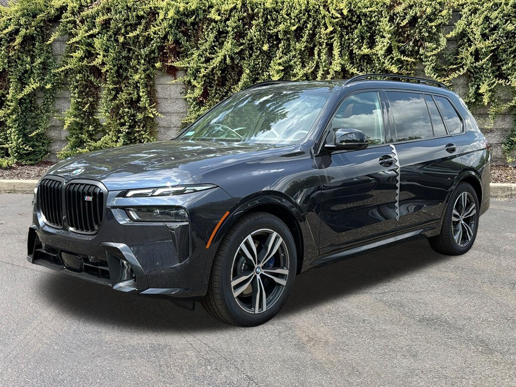New 2027 BMW X7 M60i Sports Activity Vehicle