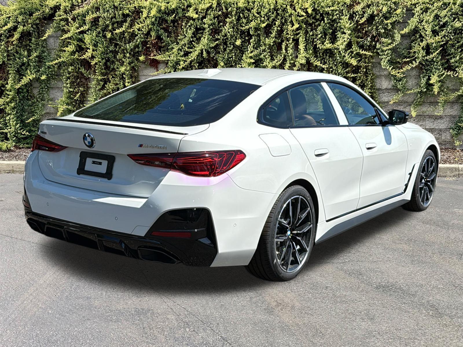 New 2026 BMW 4 Series M440i xDrive Hatchback