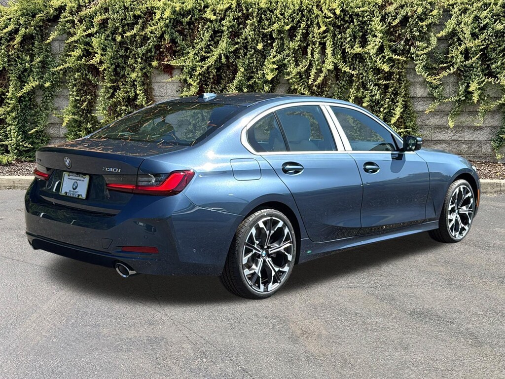 New 2026 BMW 3 Series 330i NA xDrive Sedan