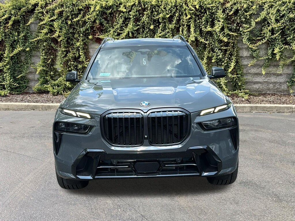 New 2027 BMW X7 xDrive40i Sports Activity Vehicle
