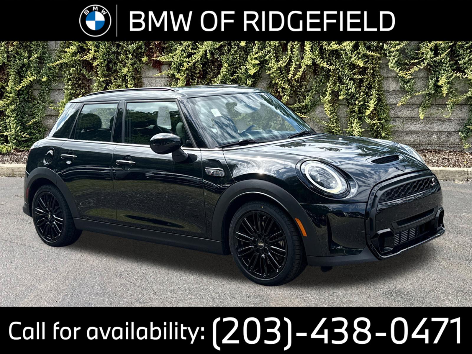 2023 MINI Hardtop 4 Door