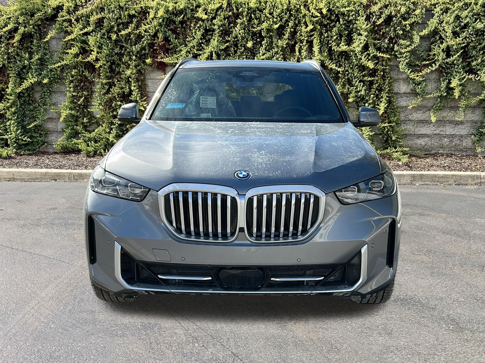 New 2026 BMW X5 xDrive50e Sports Activity Vehicle