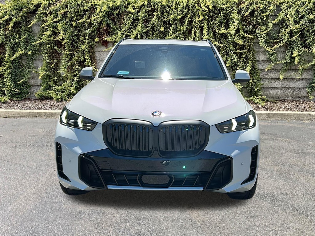 New 2026 BMW X5 xDrive40i Sports Activity Vehicle