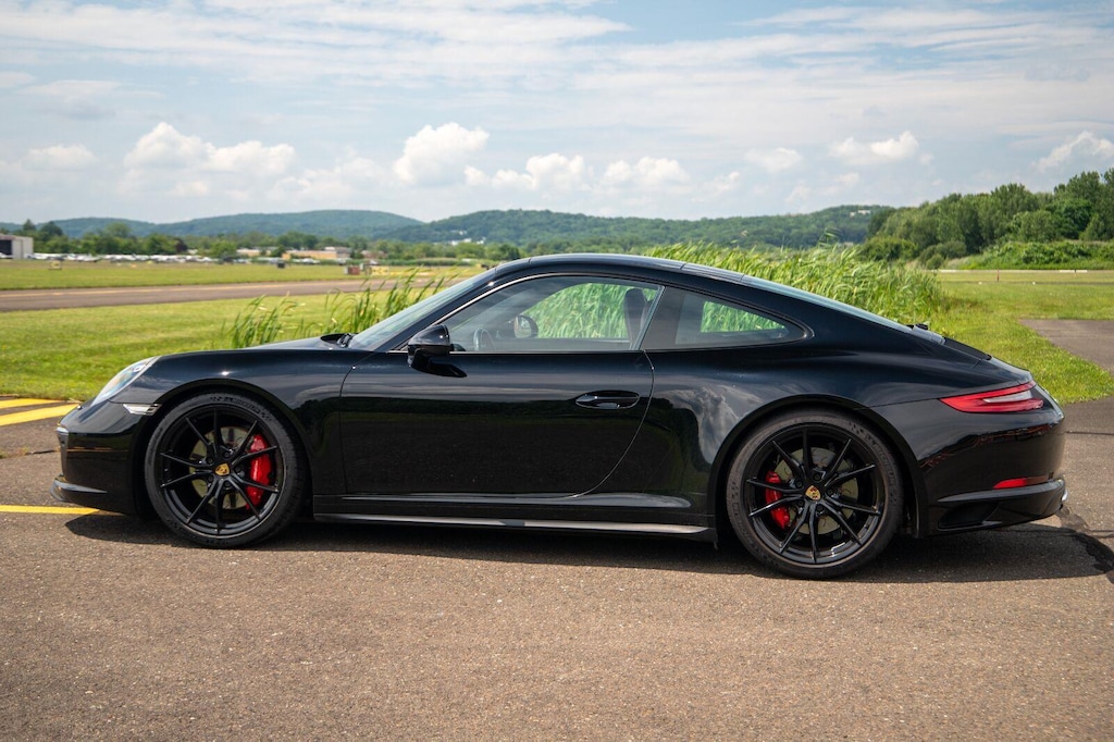 Used 2017 Porsche 911 Carrera 4S Coupe