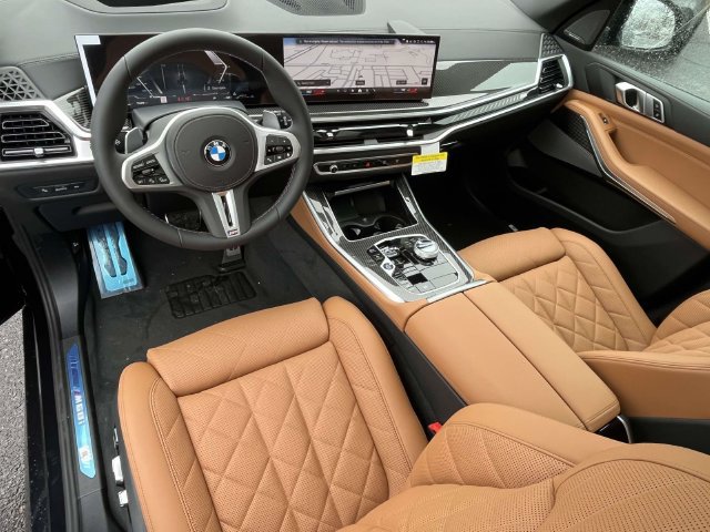 2026 BMW X5 M60i - Photo 10