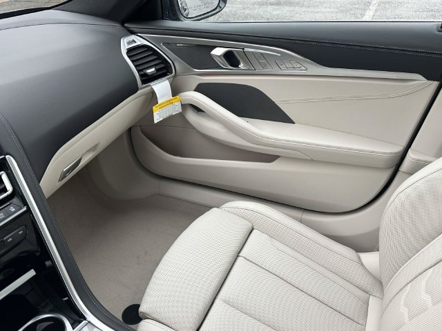 2026 BMW 8 Series 840i - Photo 18