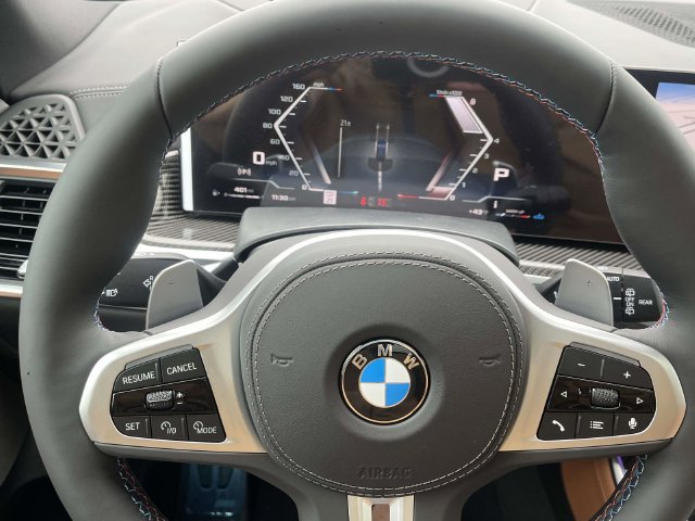 2026 BMW X5 M60i - Photo 15