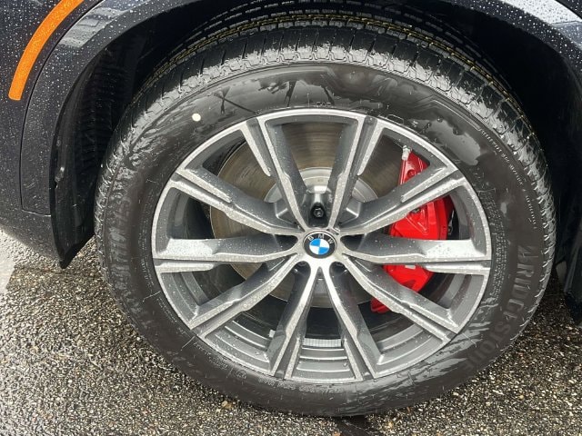 2026 BMW X5 M60i - Photo 7