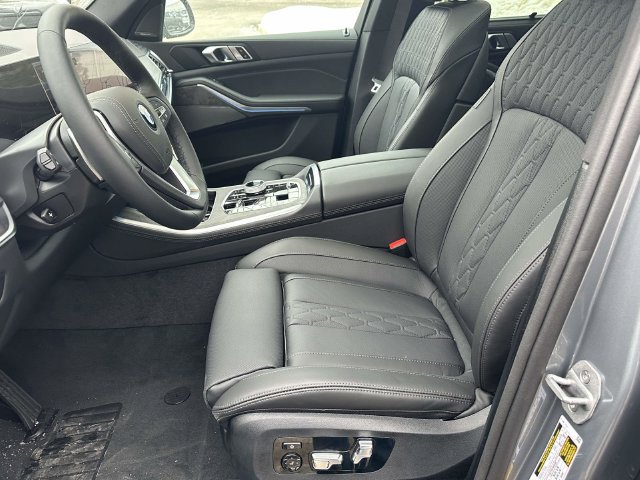 2026 BMW X5 50e - Photo 14