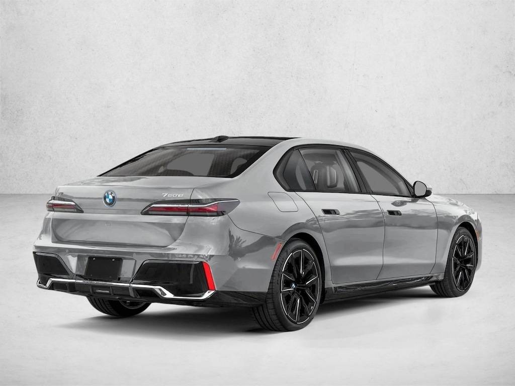 New 2026 BMW 750e xDrive Sedan