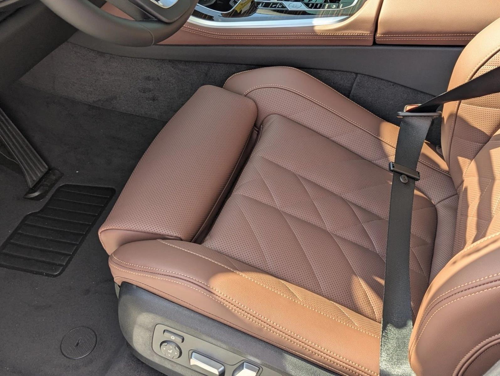 New 2026 BMW X5 PHEV xDrive50e SUV