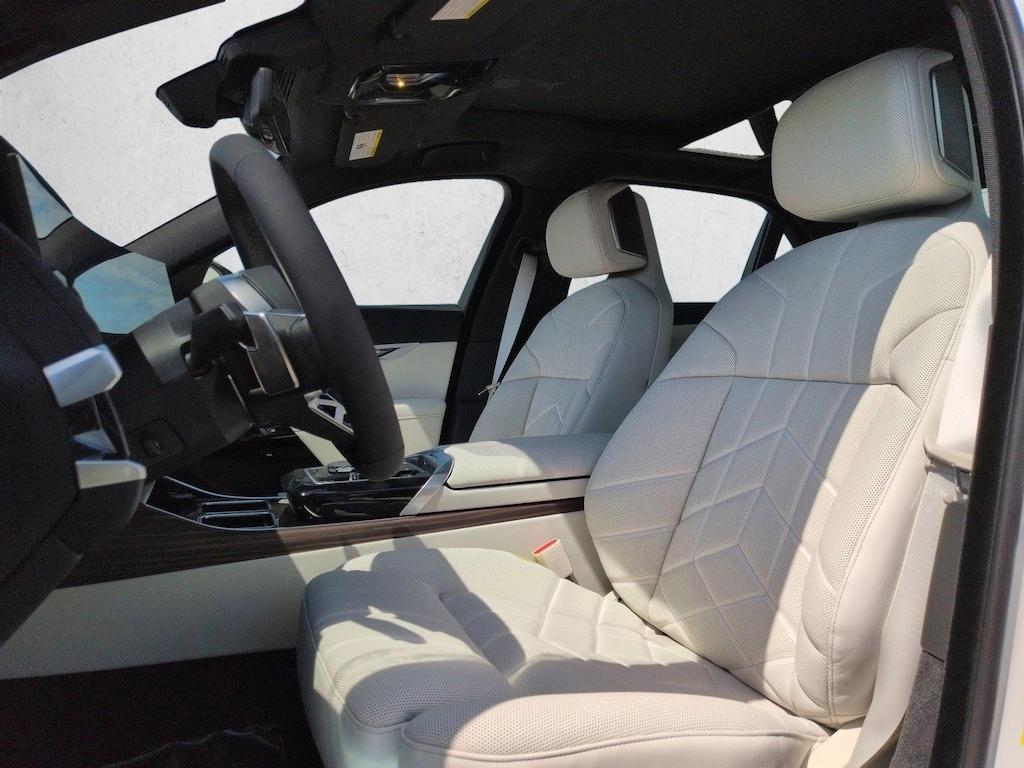 Used 2026 BMW i7 xDrive60 Sedan