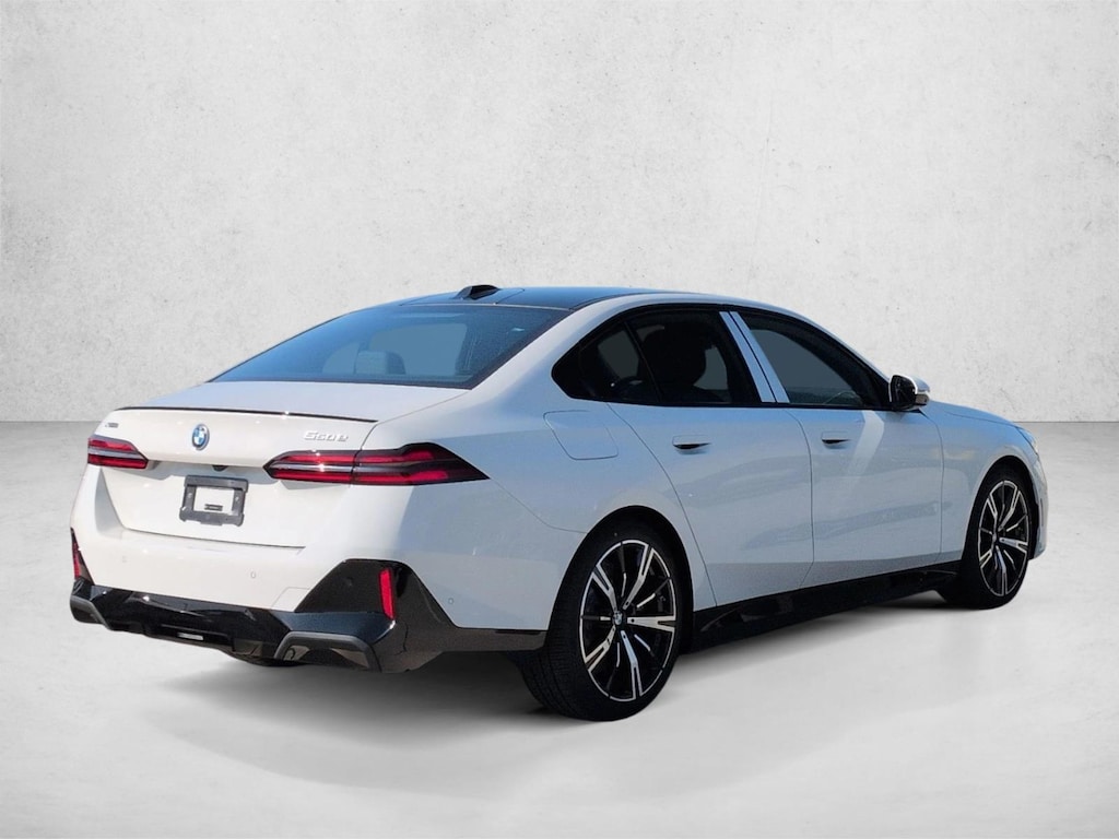 Used 2027 BMW 550e xDrive Sedan