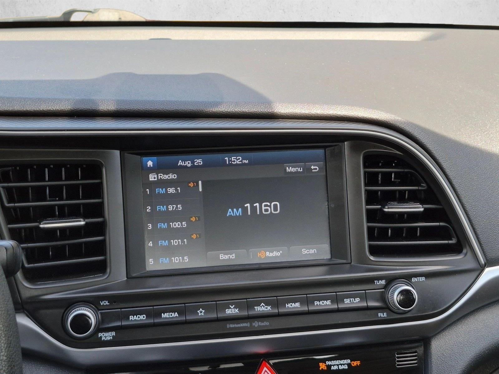 2020 Hyundai Elantra SEL - Photo 14
