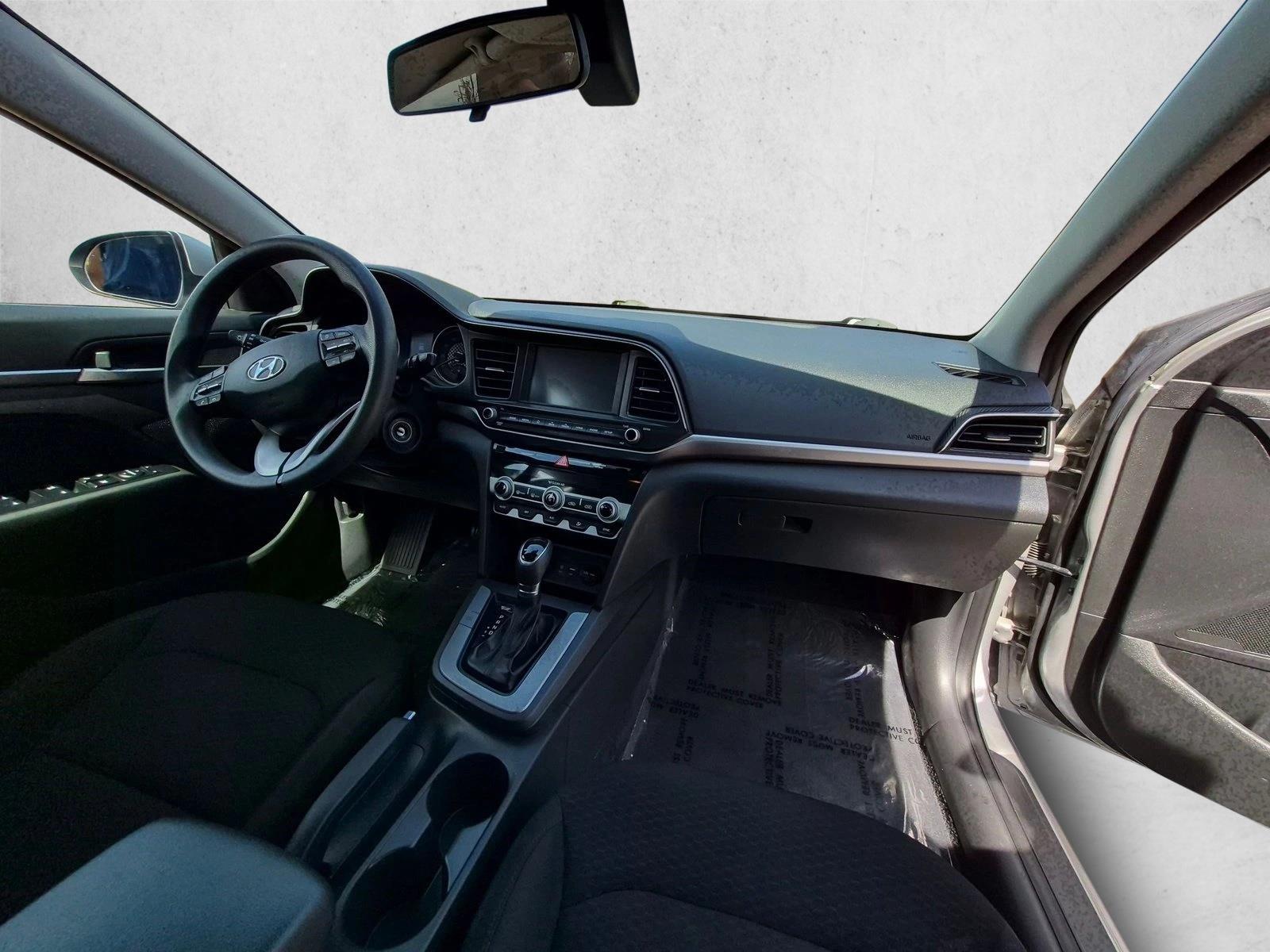 2020 Hyundai Elantra SEL - Photo 19