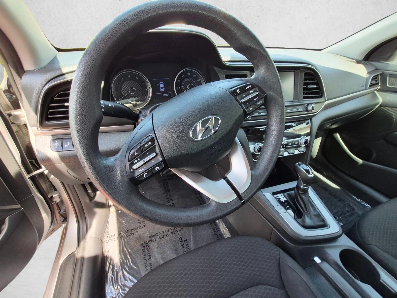 2020 Hyundai Elantra SEL - Photo 10